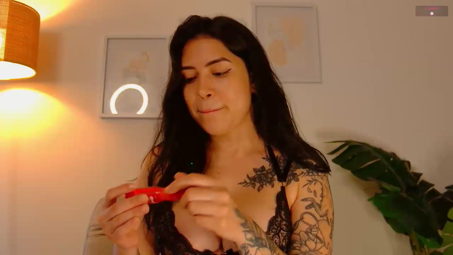 Gallery image thumbnail from angel_sweet9's myfreecams stream on, 06/18/2026, 21:00 image 16 of 20