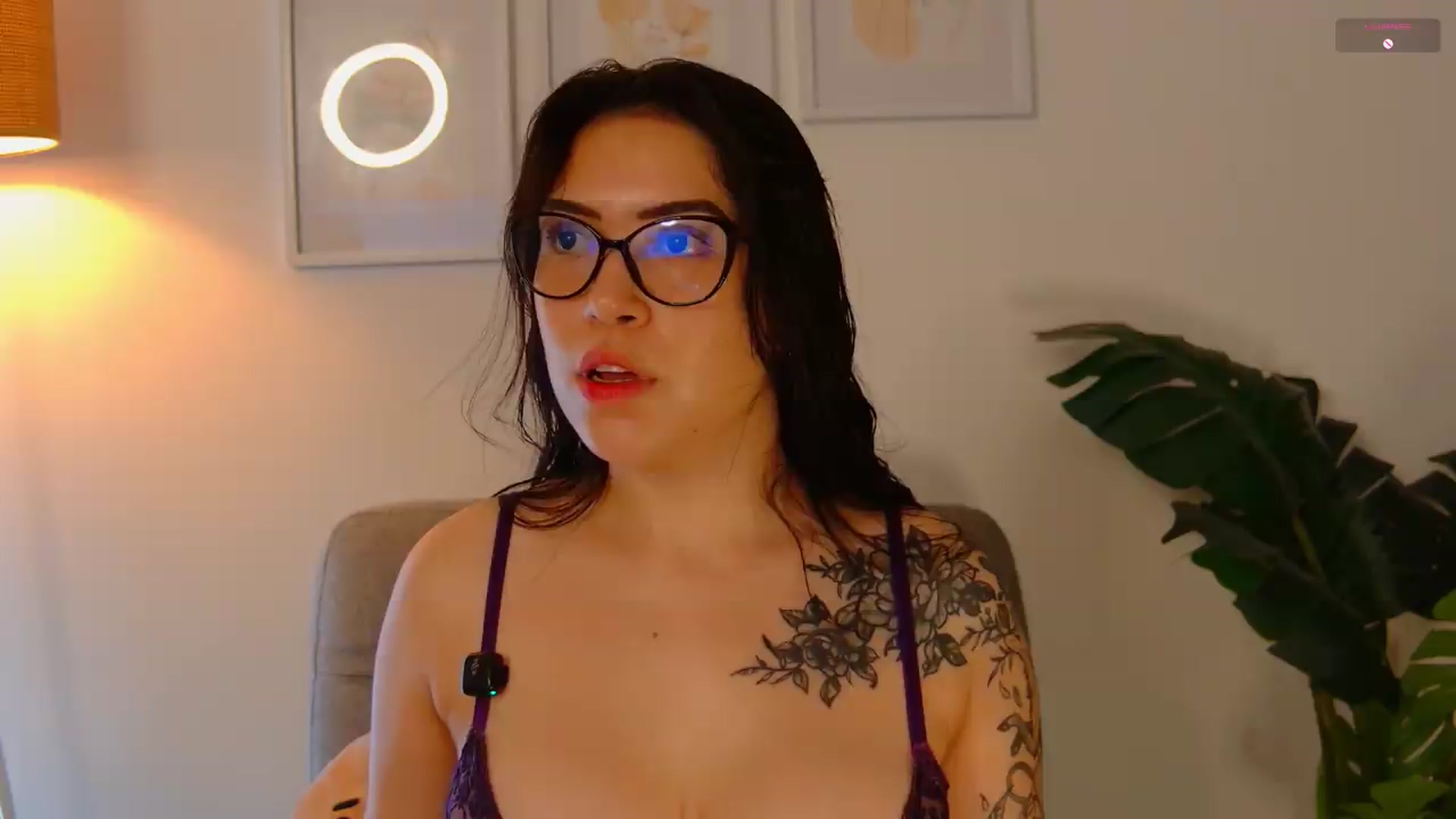 Gallery image thumbnail from angel_sweet9's myfreecams stream on, 06/23/2026, 15:20 image 2 of 20