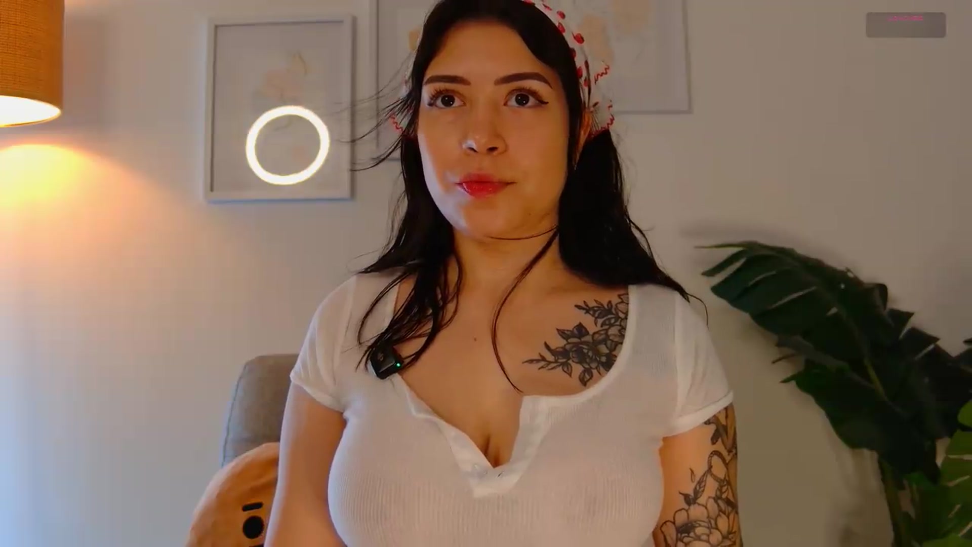 Gallery image thumbnail from angel_sweet9's myfreecams stream on, 06/25/2026, 13:40 image 9 of 20