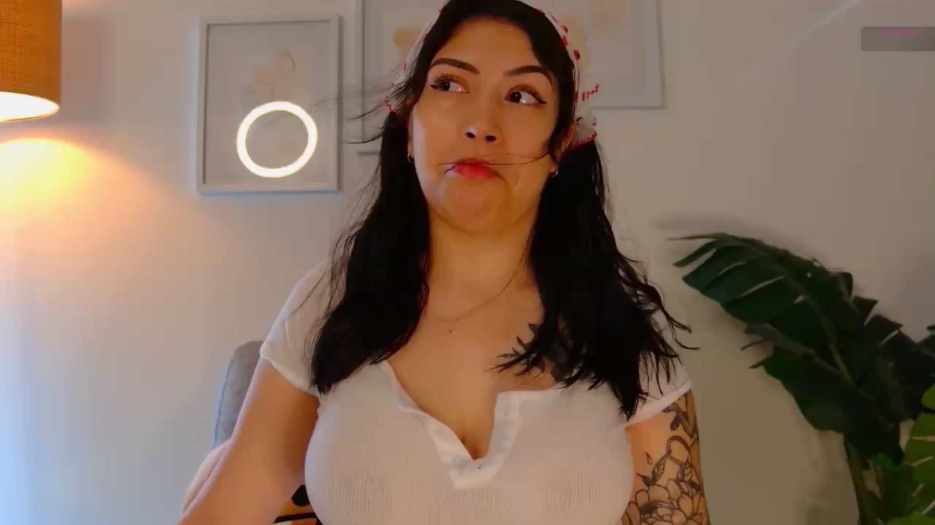 Gallery image thumbnail from angel_sweet9's myfreecams stream on, 06/25/2026, 13:40 image 2 of 20
