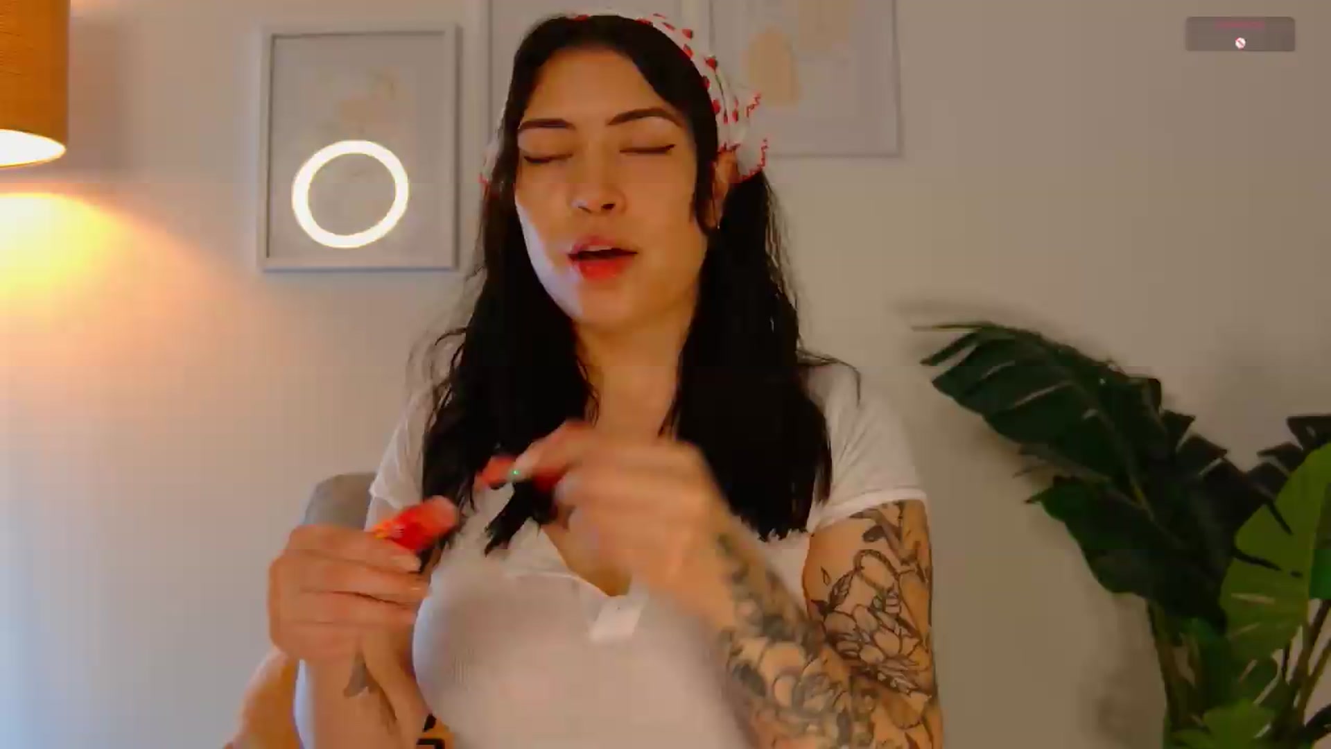 Gallery image thumbnail from angel_sweet9's myfreecams stream on, 06/25/2026, 14:14 image 1 of 20