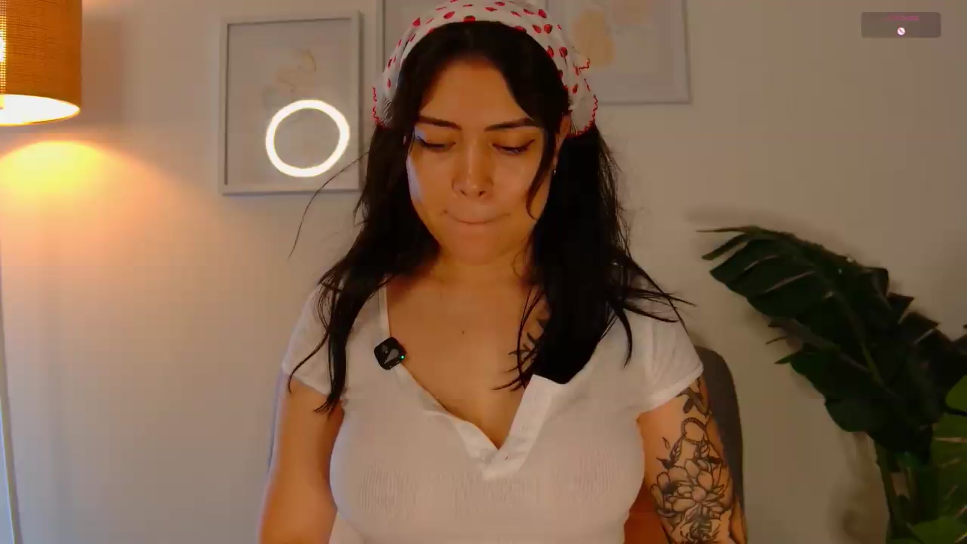 Gallery image thumbnail from angel_sweet9's myfreecams stream on, 06/25/2026, 16:14 image 3 of 20