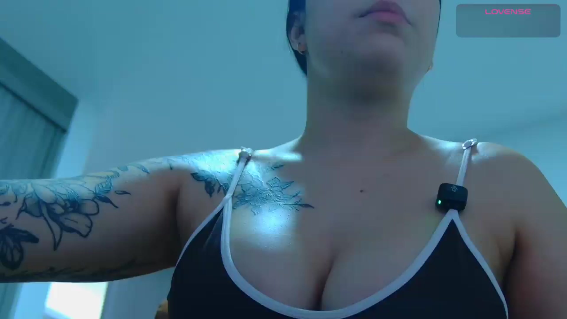 Gallery image thumbnail from angel_sweet9's myfreecams stream on, 07/15/2026, 17:13 image 17 of 20