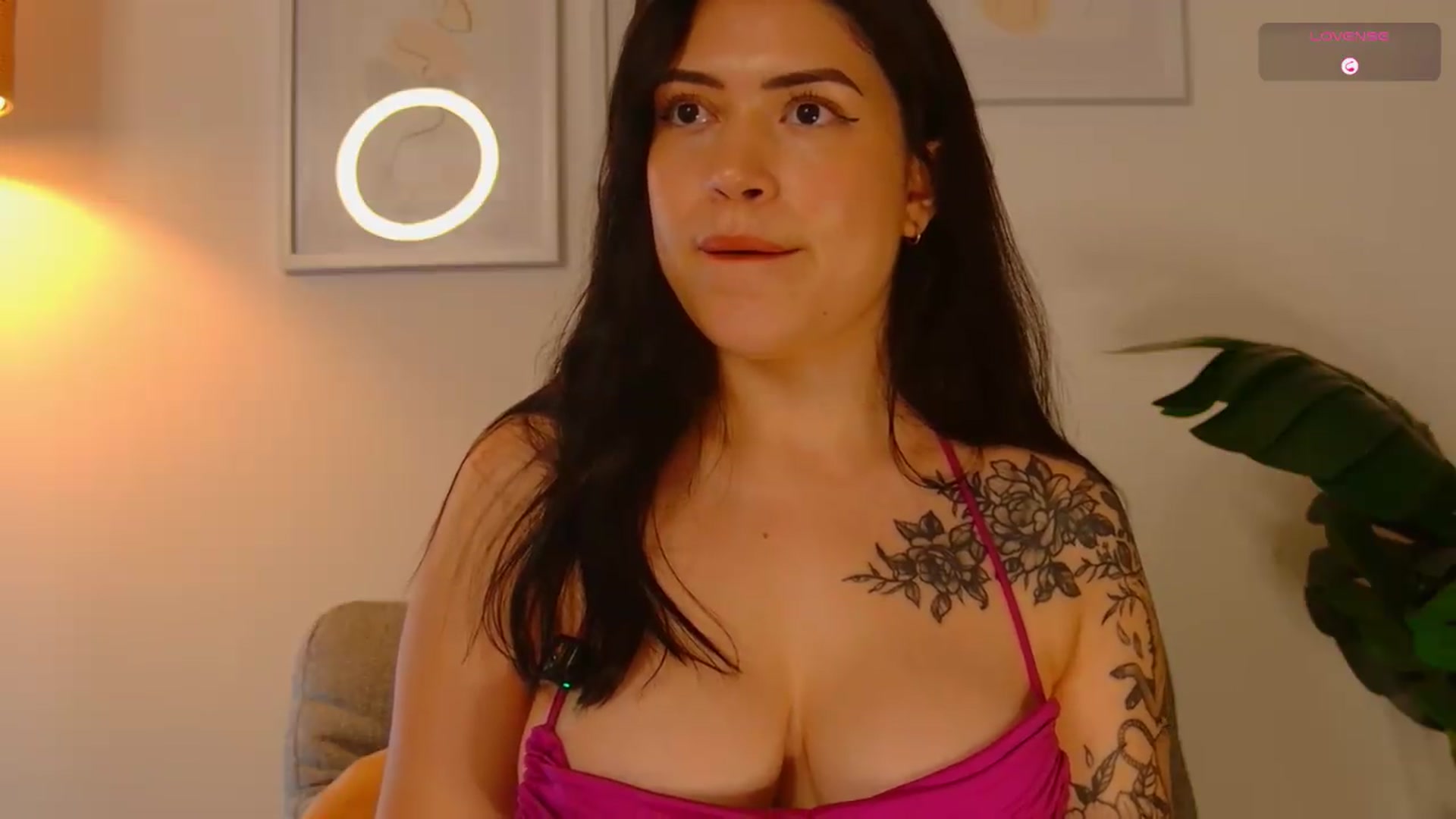 Gallery image thumbnail from angel_sweet9's myfreecams stream on, 07/20/2026, 17:58 image 6 of 20