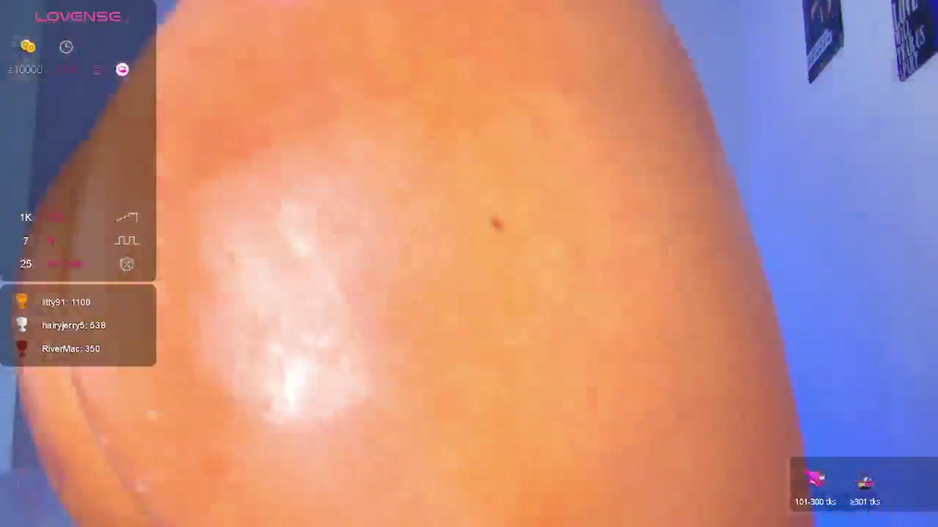 Gallery image thumbnail from angelica_luv's myfreecams stream on, 04/05/2024, 18:38 image 13 of 20
