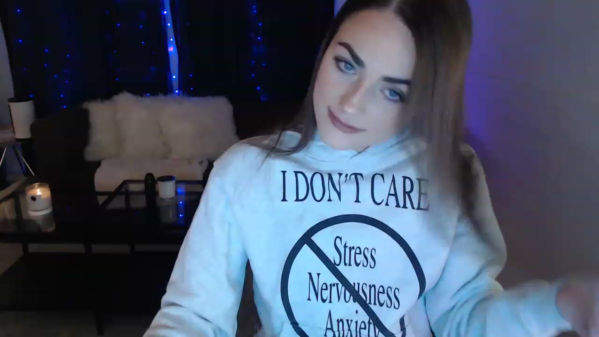 Gallery image thumbnail from angelpuppygrl's myfreecams stream on, 11/21/2022, 24:07 image 6 of 20