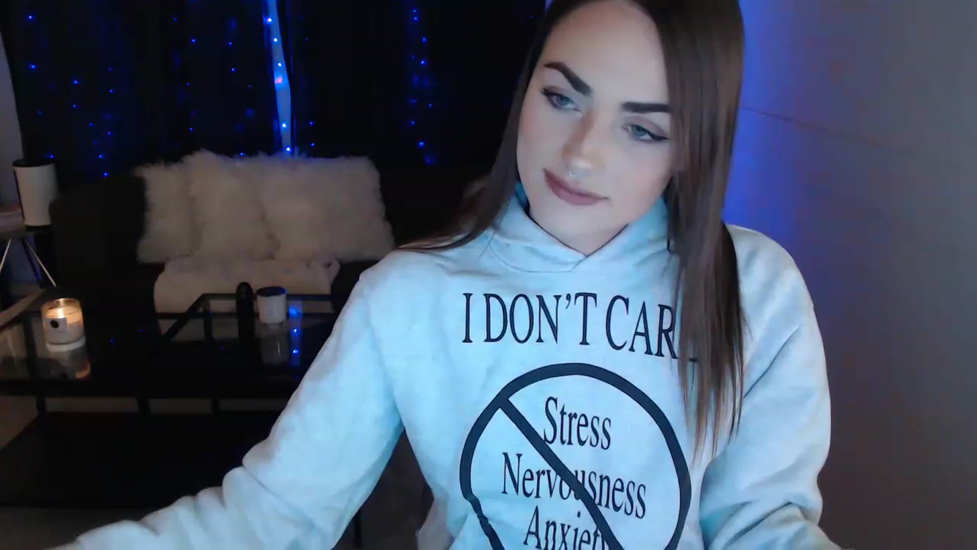 Gallery image thumbnail from angelpuppygrl's myfreecams stream on, 11/21/2022, 24:07 image 10 of 20