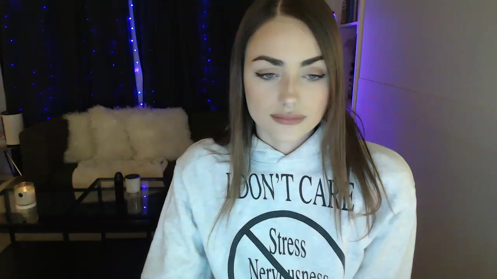 Gallery image thumbnail from angelpuppygrl's myfreecams stream on, 11/21/2022, 24:07 image 15 of 20