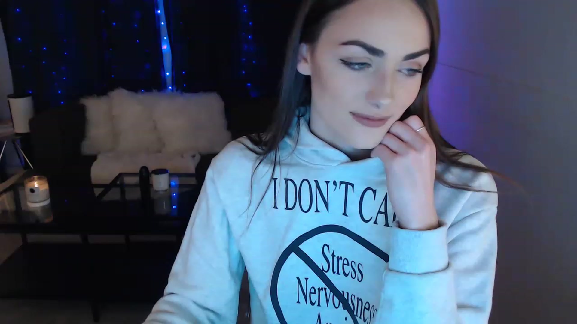 Gallery image thumbnail from angelpuppygrl's myfreecams stream on, 11/21/2022, 24:07 image 3 of 20