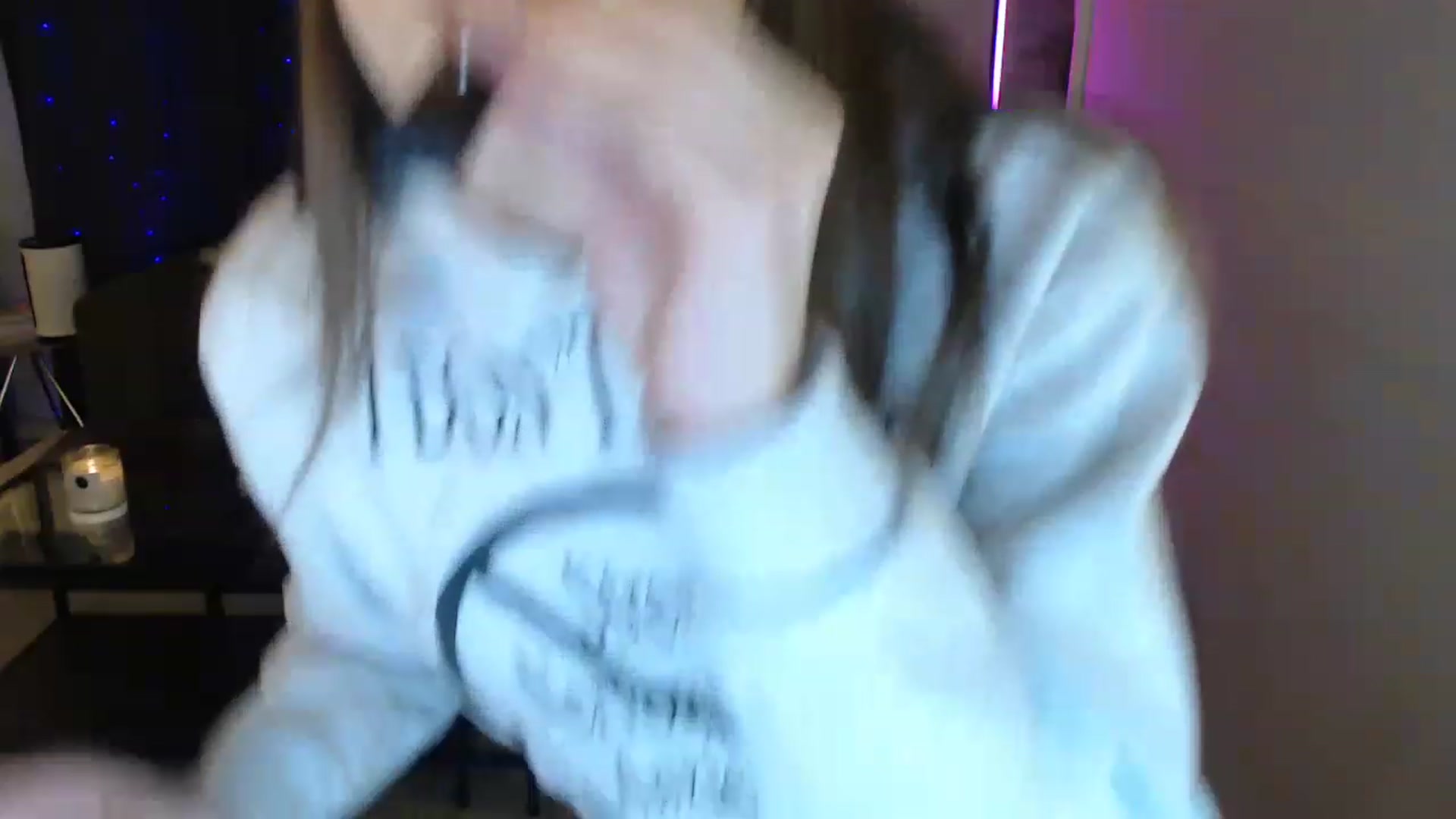 Gallery image thumbnail from angelpuppygrl's myfreecams stream on, 11/21/2022, 24:07 image 14 of 20