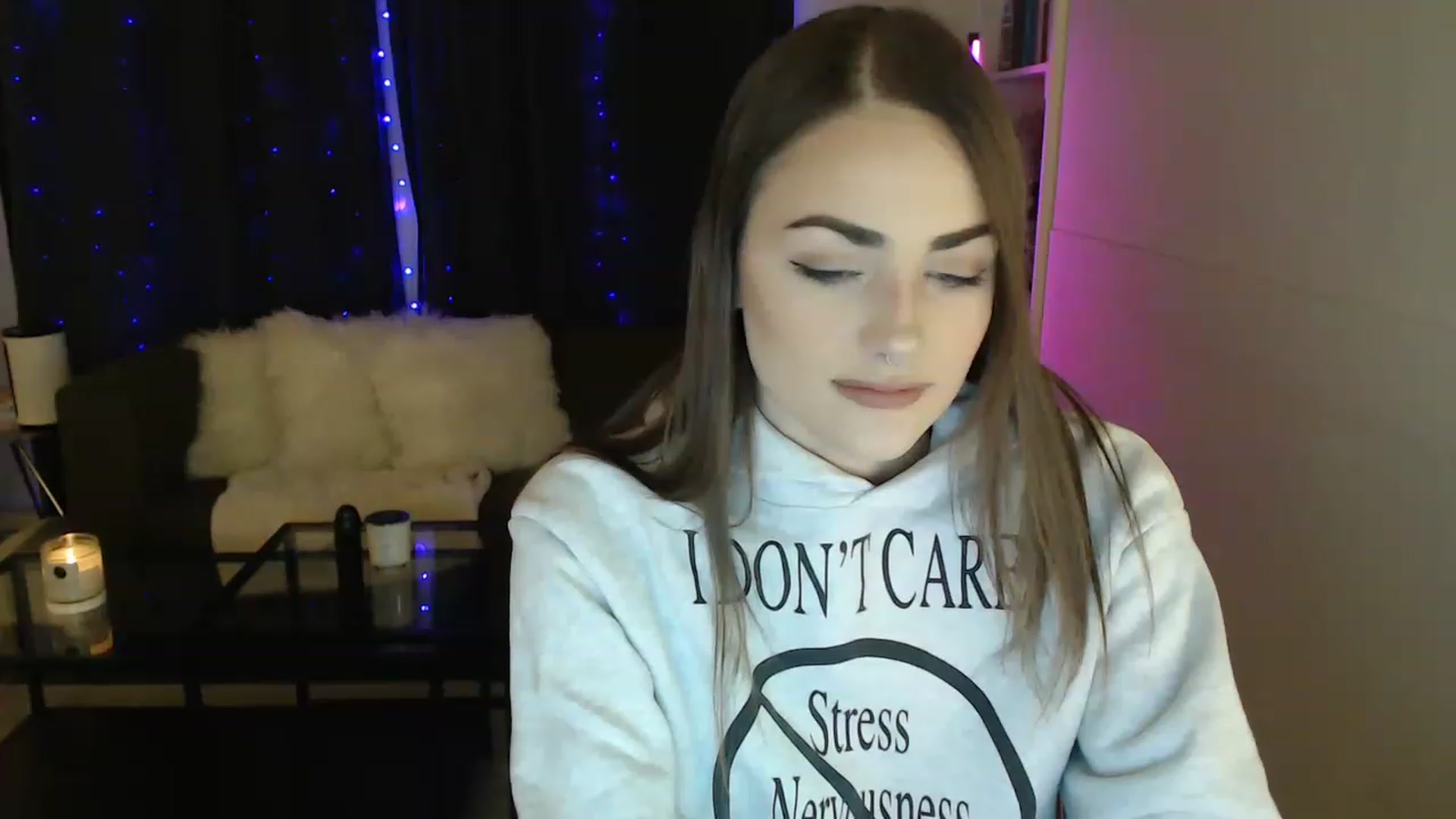 Gallery image thumbnail from angelpuppygrl's myfreecams stream on, 11/21/2022, 24:07 image 18 of 20