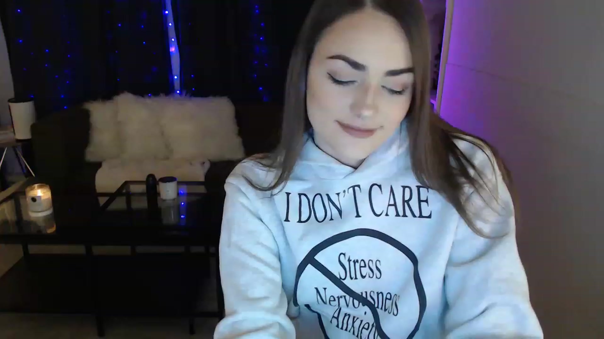 Gallery image thumbnail from angelpuppygrl's myfreecams stream on, 11/21/2022, 24:07 image 12 of 20