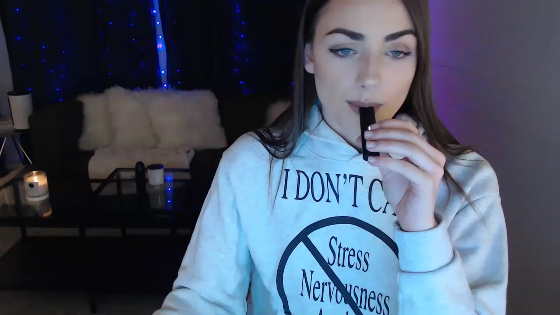Gallery image thumbnail from angelpuppygrl's myfreecams stream on, 11/21/2022, 24:07 image 4 of 20