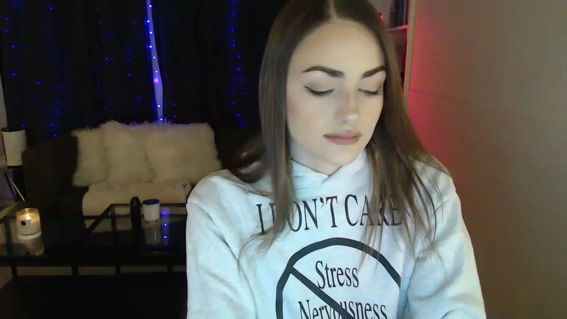 Gallery image thumbnail from angelpuppygrl's myfreecams stream on, 11/21/2022, 24:07 image 16 of 20