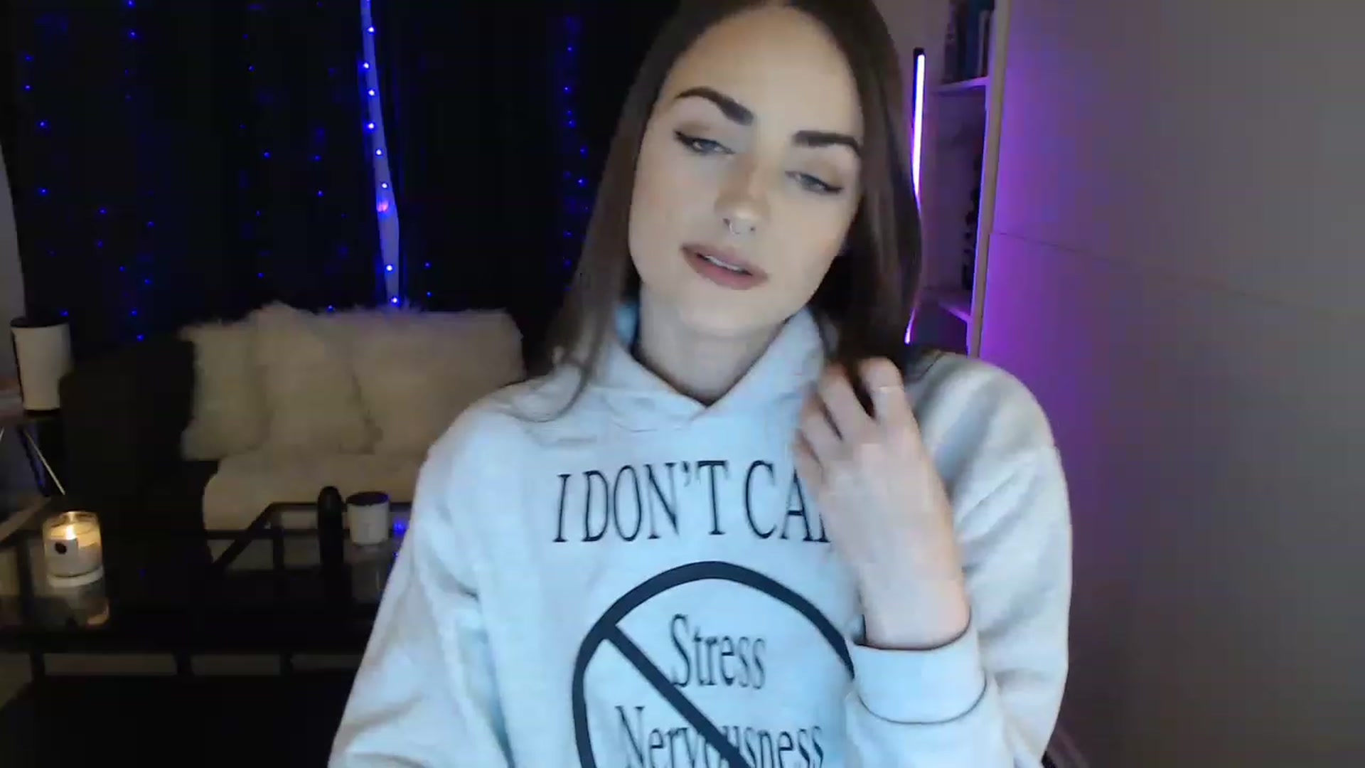 Gallery image thumbnail from angelpuppygrl's myfreecams stream on, 11/21/2022, 24:18 image 2 of 20