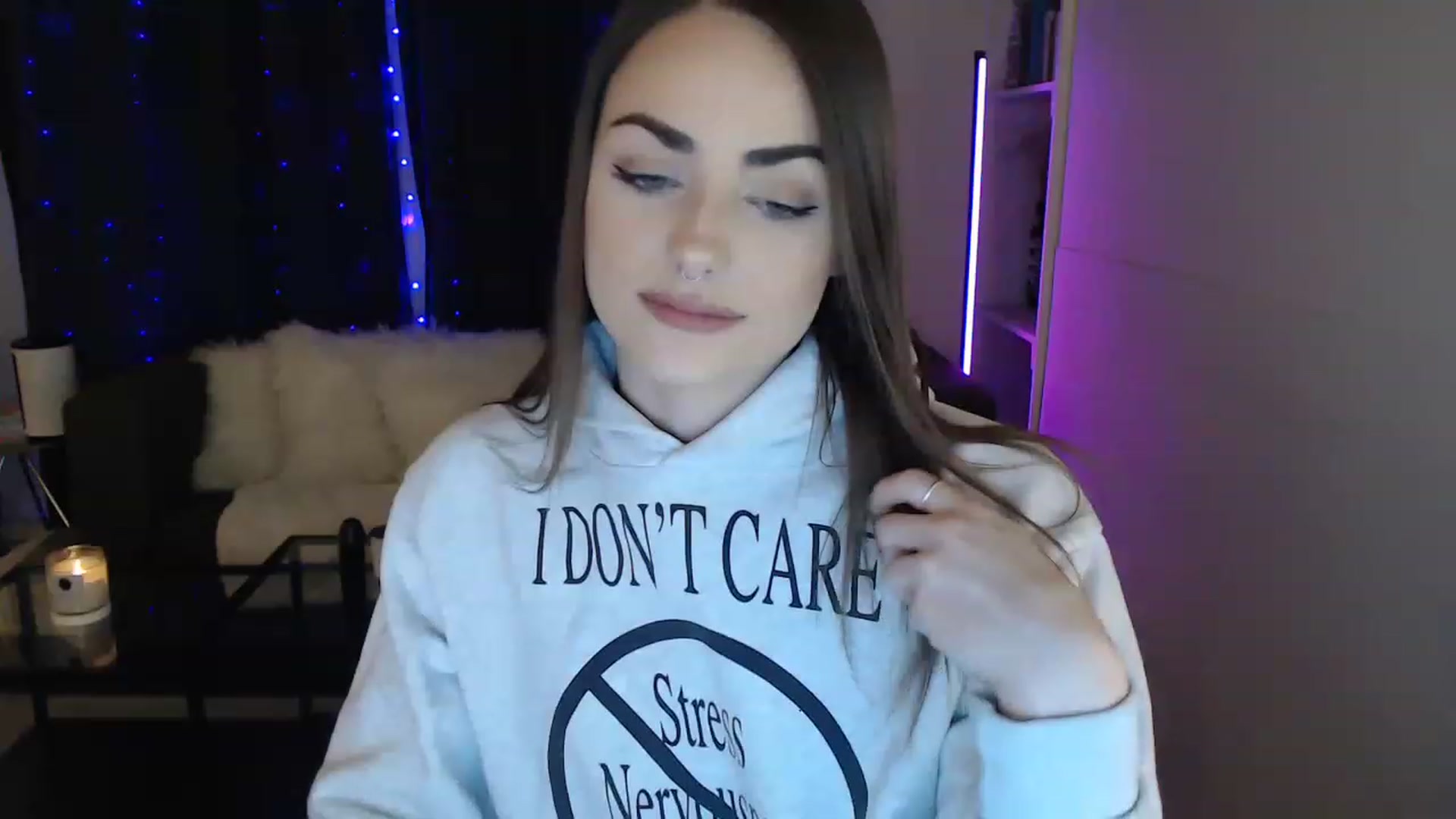 Gallery image thumbnail from angelpuppygrl's myfreecams stream on, 11/21/2022, 24:18 image 3 of 20