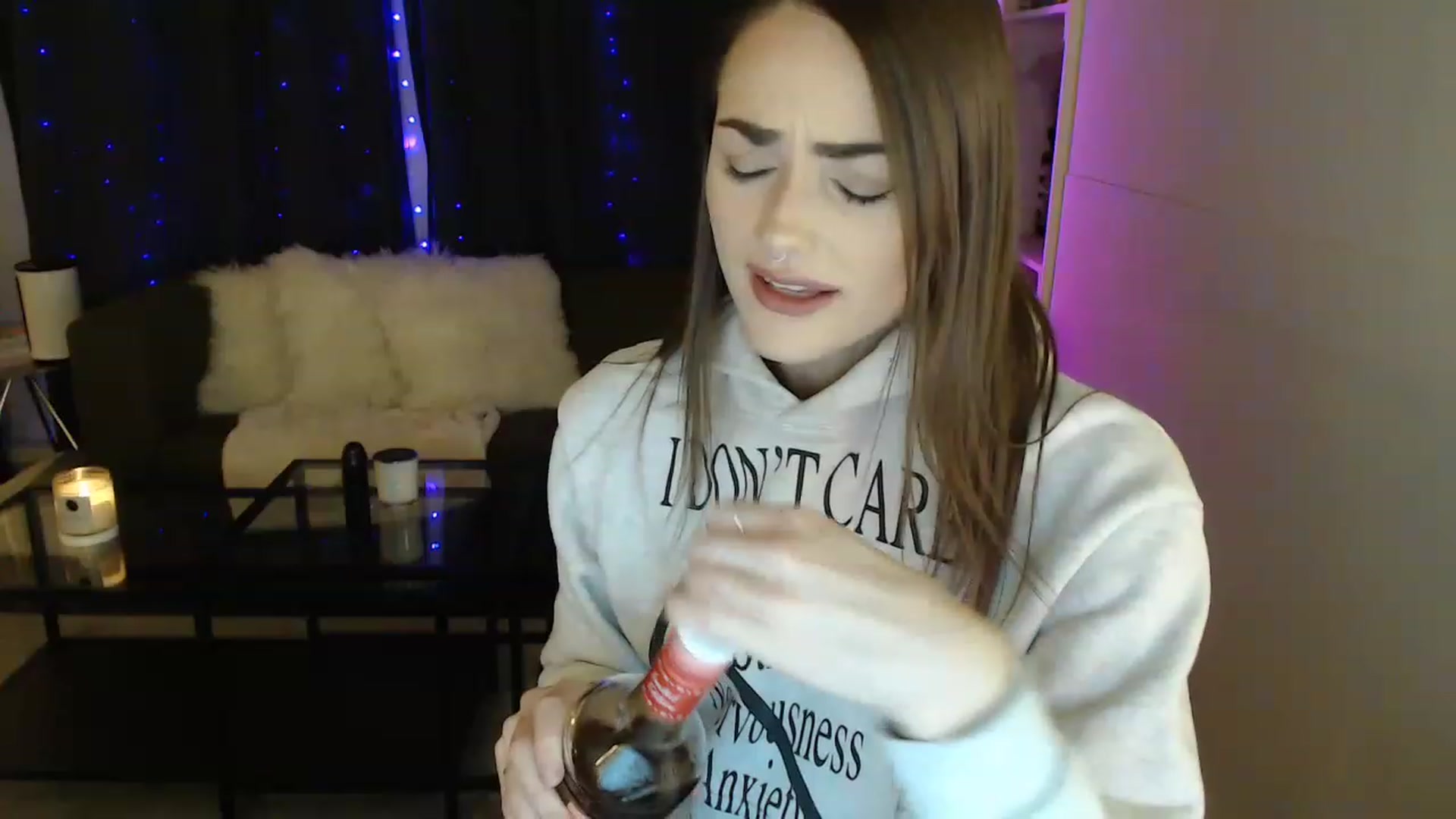 Gallery image thumbnail from angelpuppygrl's myfreecams stream on, 11/21/2022, 24:18 image 20 of 20