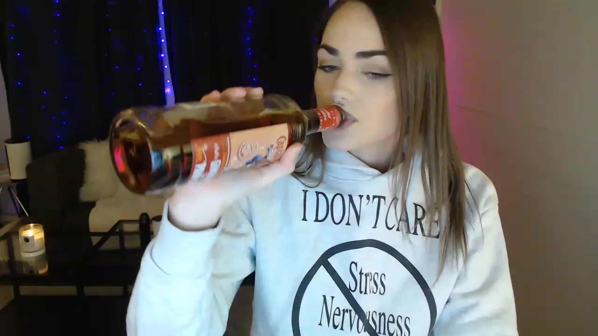Gallery image thumbnail from angelpuppygrl's myfreecams stream on, 11/21/2022, 24:18 image 7 of 20
