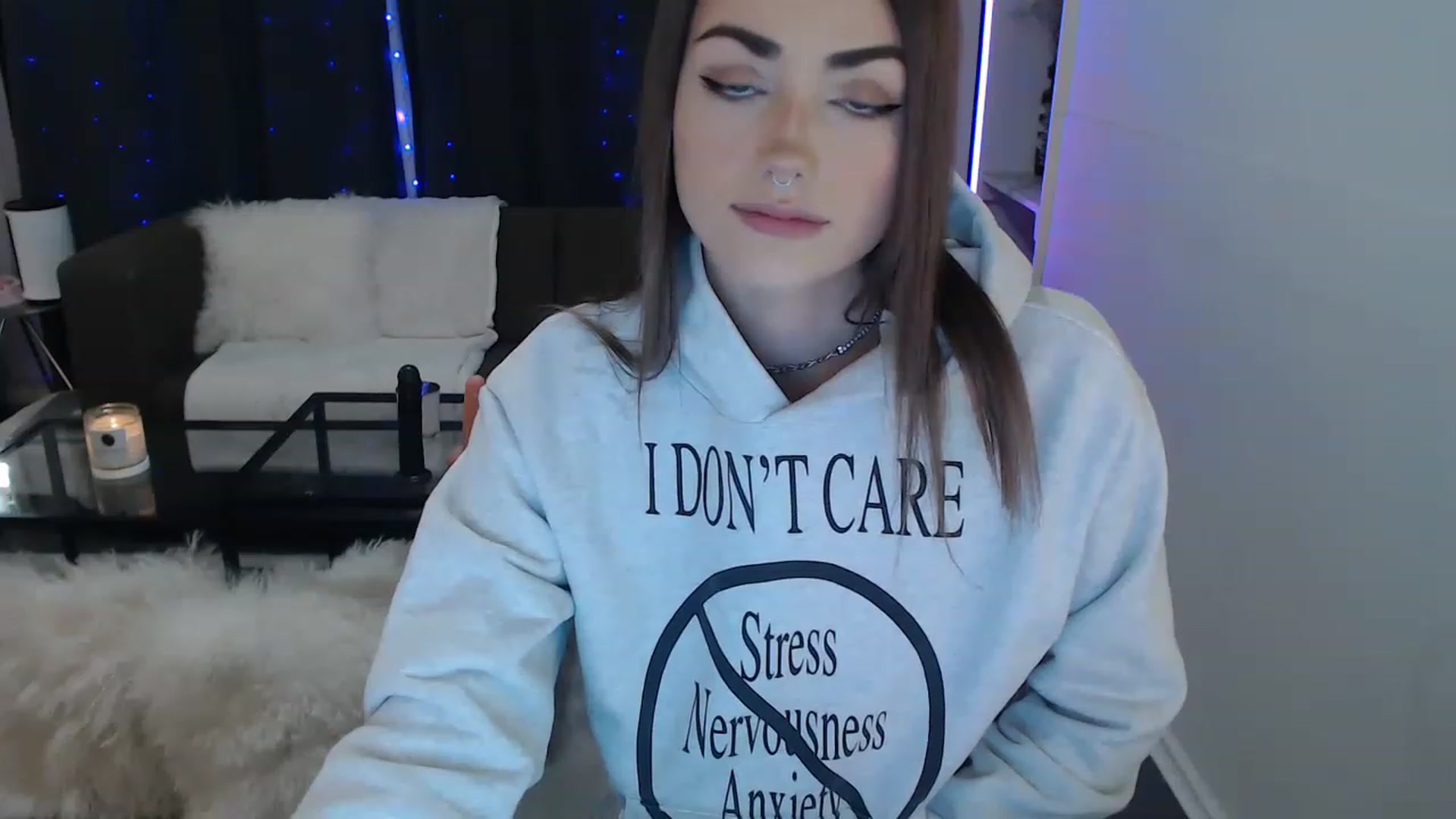 Gallery image thumbnail from angelpuppygrl's myfreecams stream on, 11/22/2022, 13:46 image 18 of 20