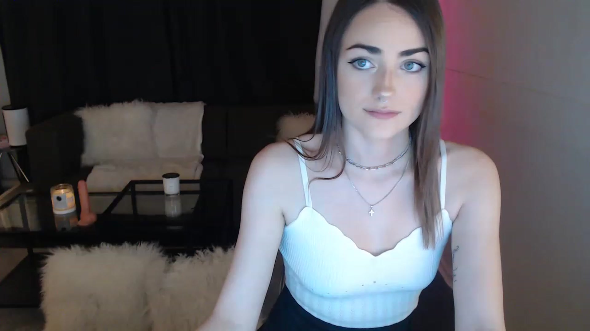 Gallery image thumbnail from angelpuppygrl's myfreecams stream on, 11/24/2022, 15:19 image 12 of 20