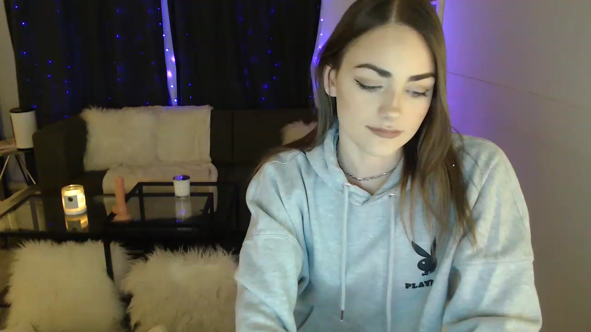Gallery image thumbnail from angelpuppygrl's myfreecams stream on, 11/27/2022, 08:38 image 7 of 20