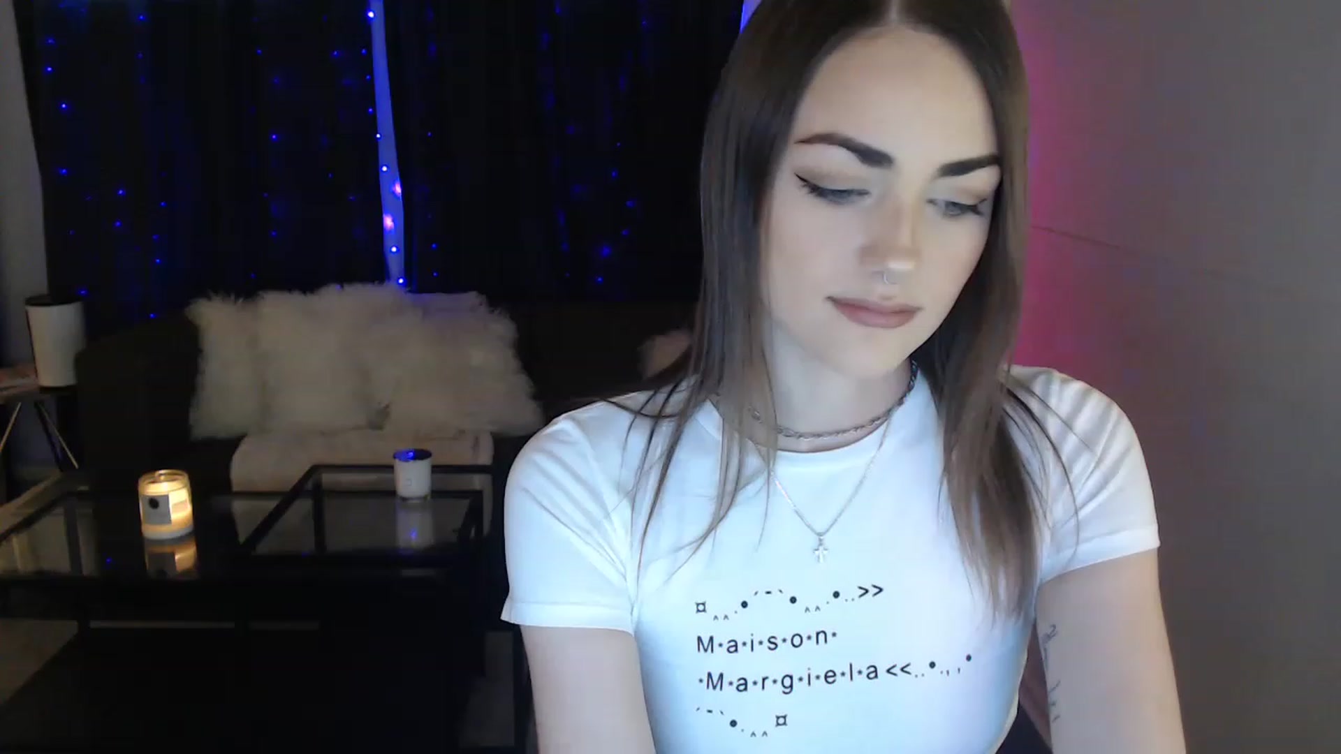 Gallery image thumbnail from angelpuppygrl's myfreecams stream on, 11/27/2022, 15:16 image 6 of 20