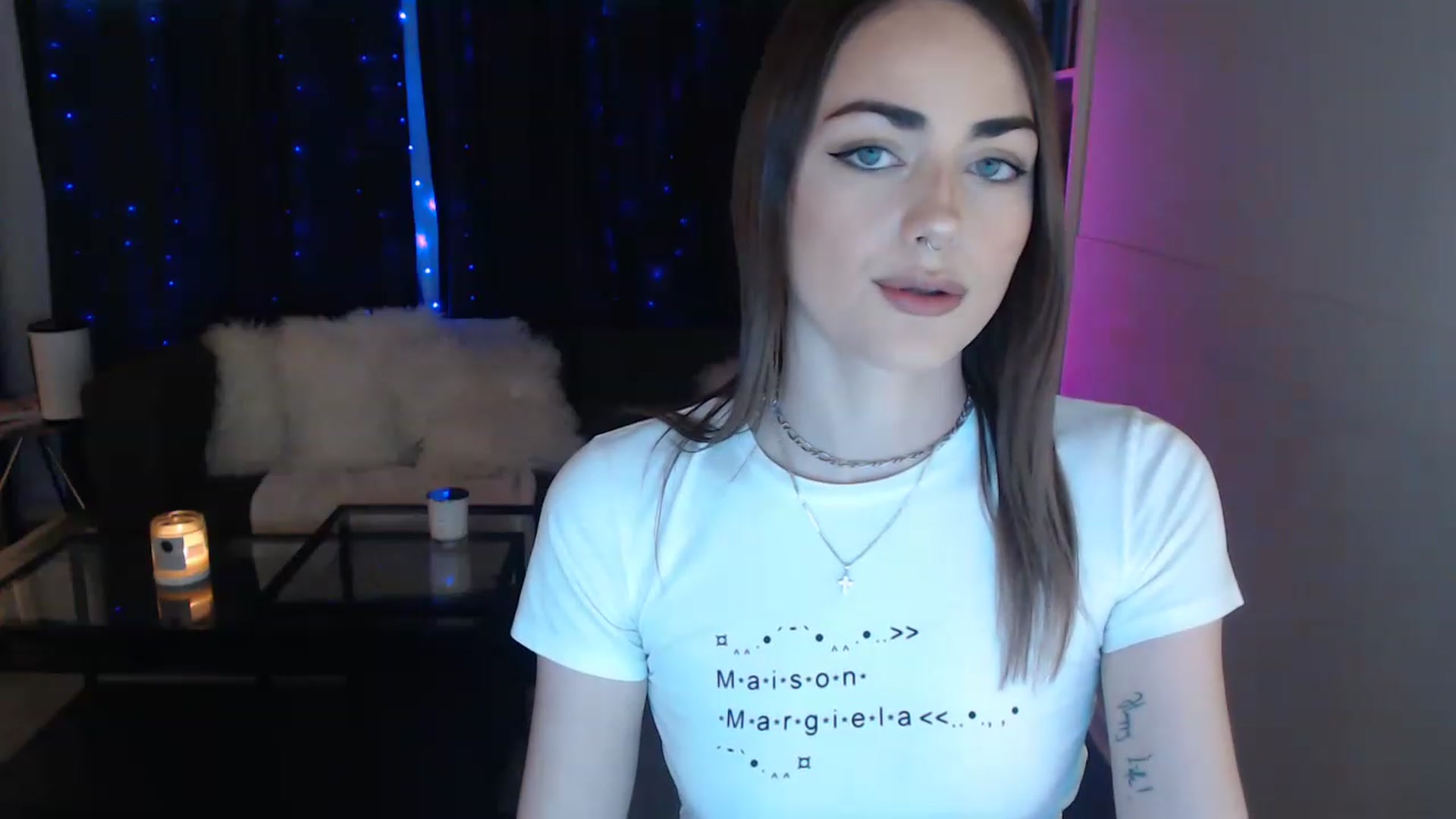 Gallery image thumbnail from angelpuppygrl's myfreecams stream on, 11/27/2022, 15:16 image 7 of 20