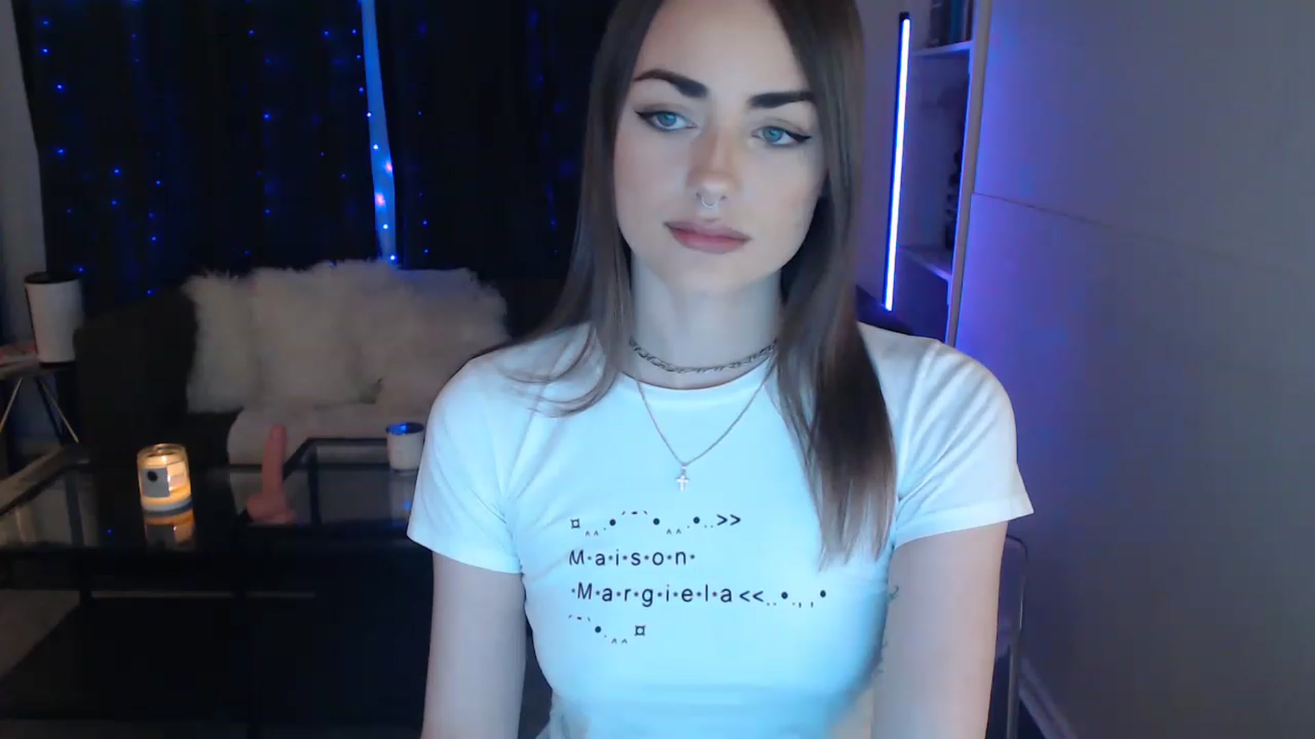 Gallery image thumbnail from angelpuppygrl's myfreecams stream on, 11/27/2022, 15:16 image 17 of 20