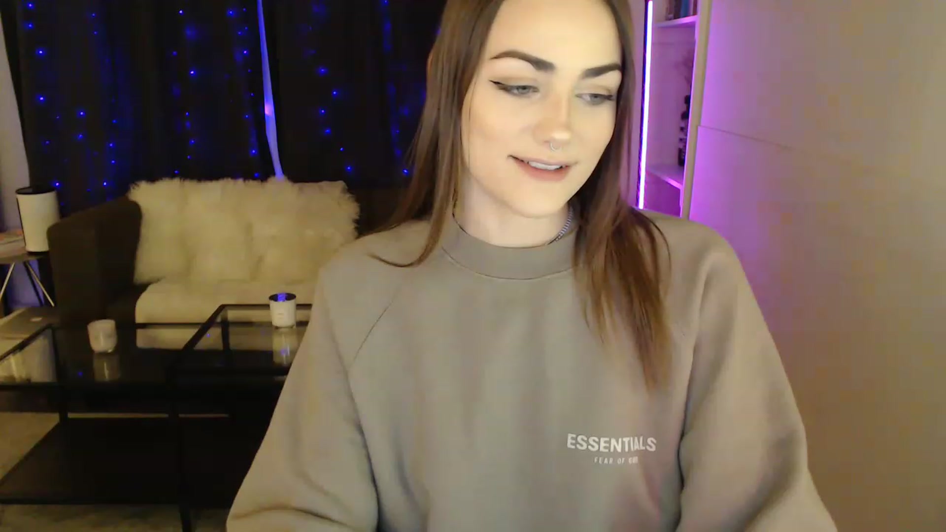 Gallery image thumbnail from angelpuppygrl's myfreecams stream on, 12/01/2022, 10:38 image 10 of 20