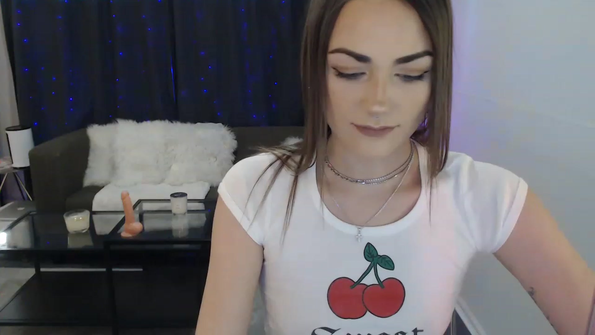 Gallery image thumbnail from angelpuppygrl's myfreecams stream on, 12/03/2022, 22:35 image 7 of 20