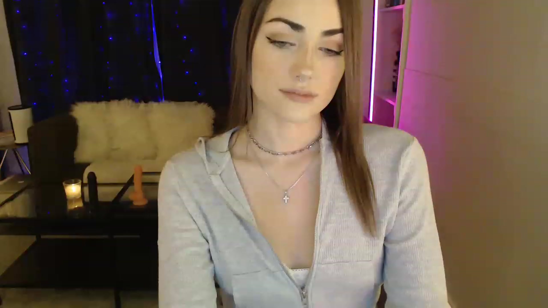 Gallery image thumbnail from angelpuppygrl's myfreecams stream on, 12/07/2022, 07:05 image 13 of 20