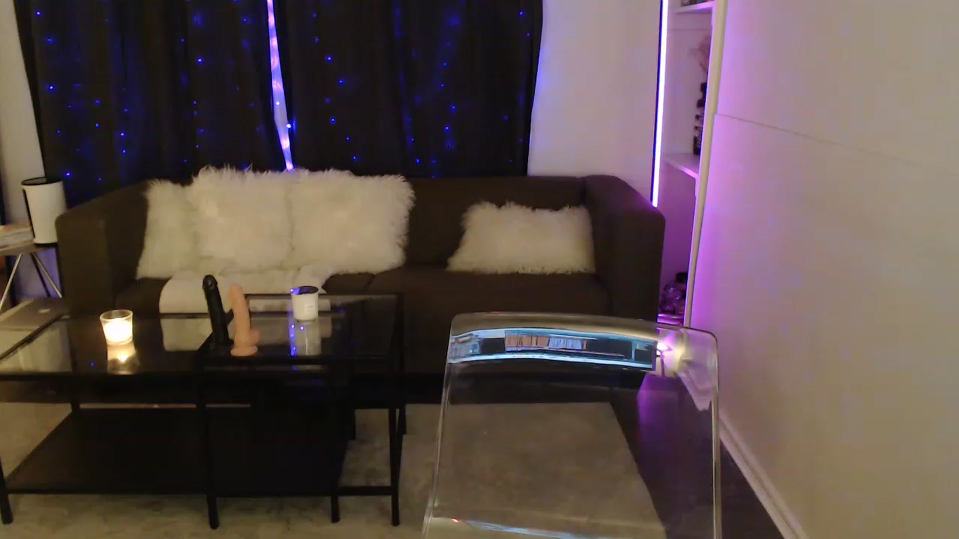 Gallery image thumbnail from angelpuppygrl's myfreecams stream on, 12/09/2022, 05:45 image 13 of 20