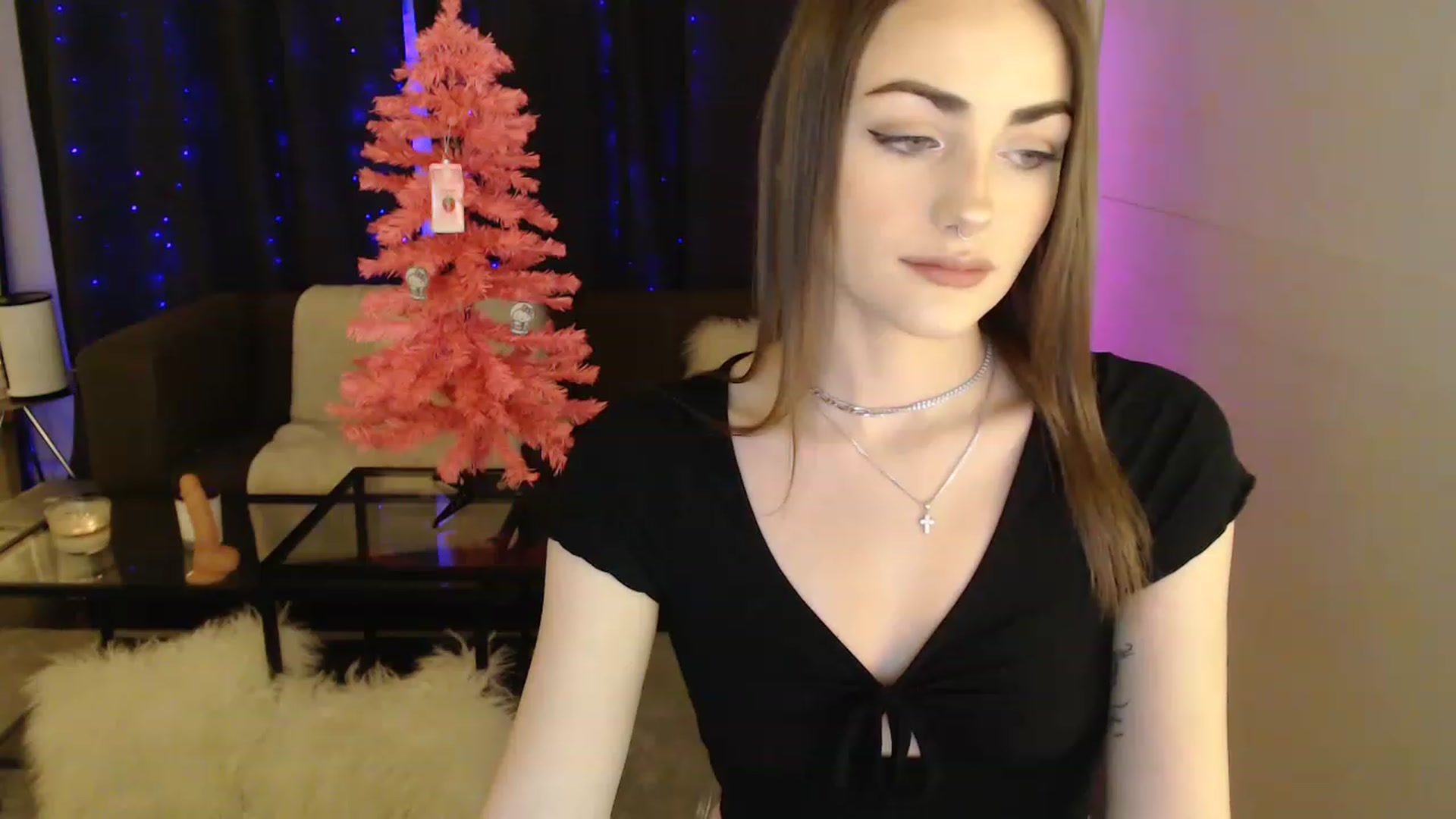 Gallery image thumbnail from angelpuppygrl's myfreecams stream on, 12/16/2022, 08:07 image 4 of 20