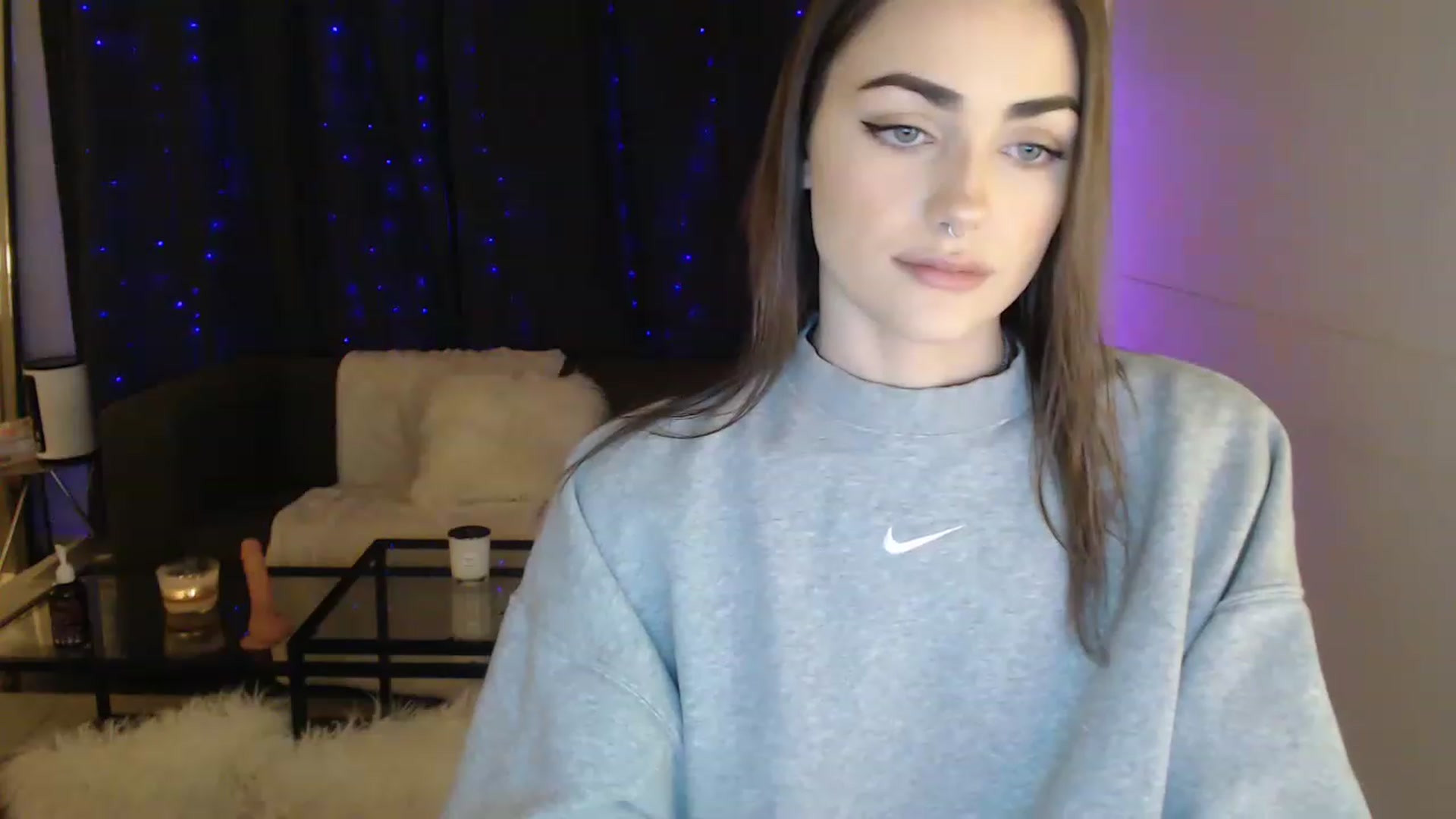 Gallery image thumbnail from angelpuppygrl's myfreecams stream on, 12/28/2022, 24:01 image 19 of 20