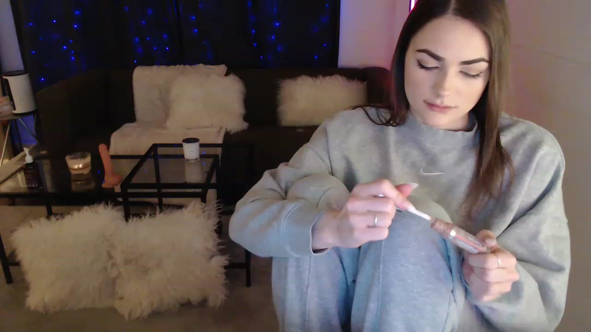 Gallery image thumbnail from angelpuppygrl's myfreecams stream on, 12/28/2022, 02:37 image 18 of 20
