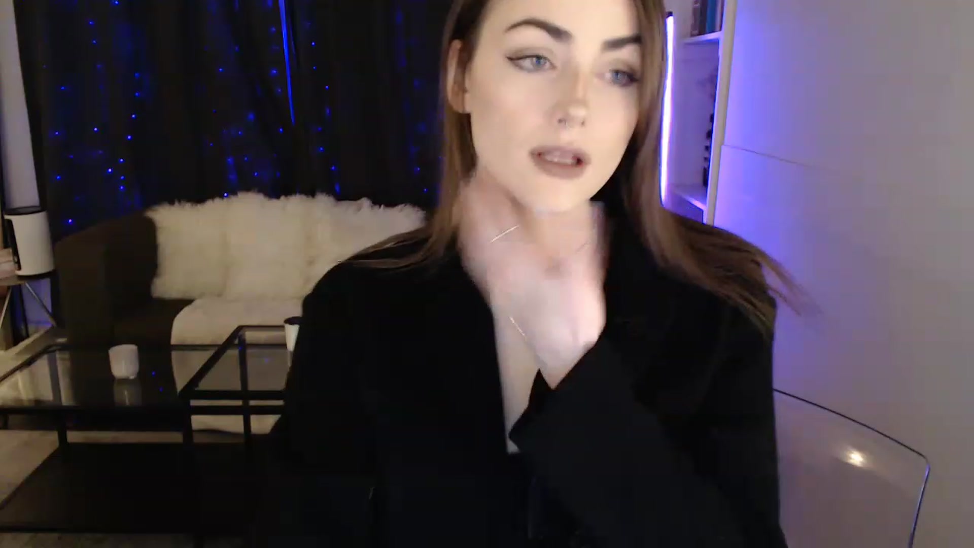 Gallery image thumbnail from angelpuppygrl's myfreecams stream on, 01/01/2023, 03:43 image 19 of 20