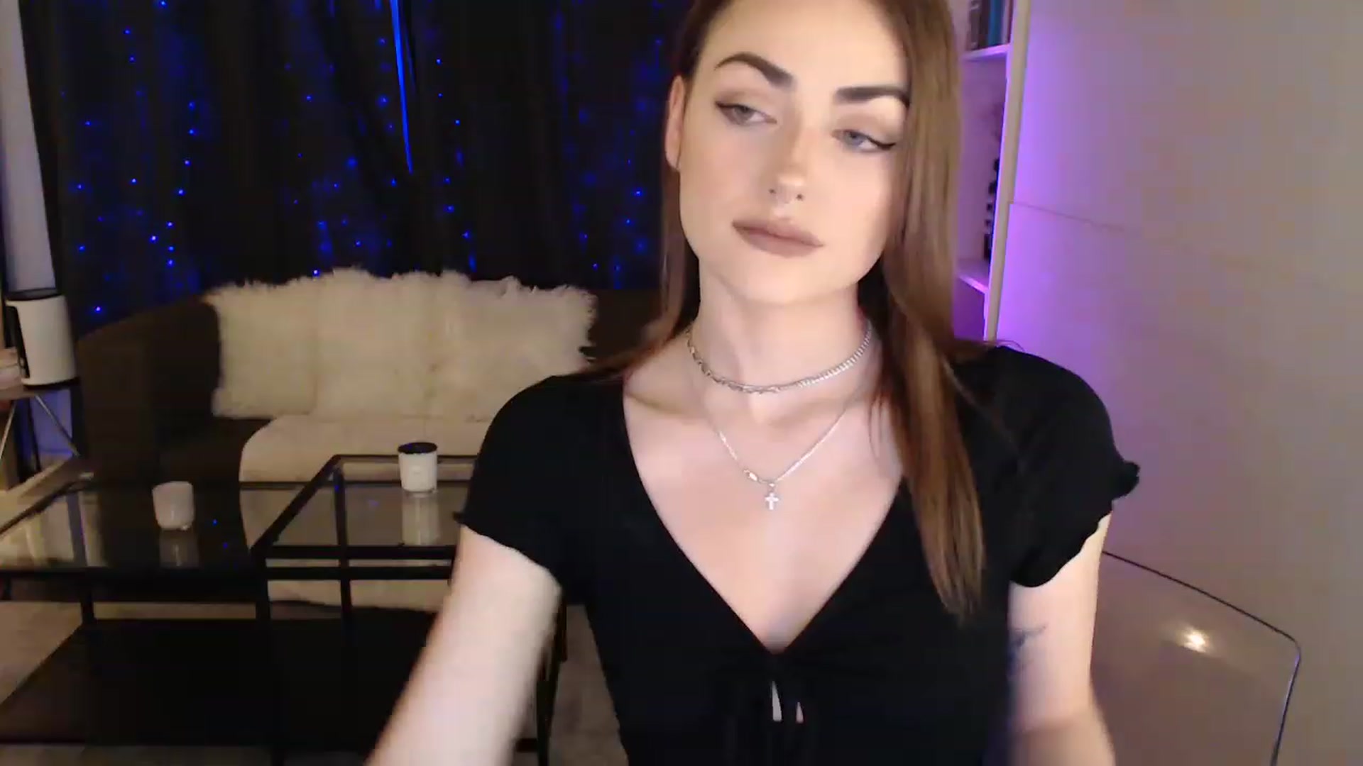 Gallery image thumbnail from angelpuppygrl's myfreecams stream on, 01/01/2023, 03:43 image 14 of 20