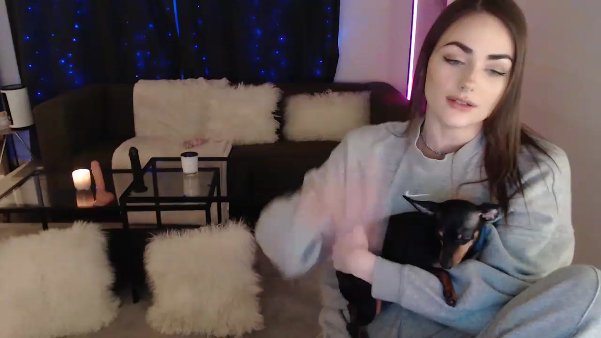 Gallery image thumbnail from angelpuppygrl's myfreecams stream on, 01/03/2023, 09:07 image 16 of 20