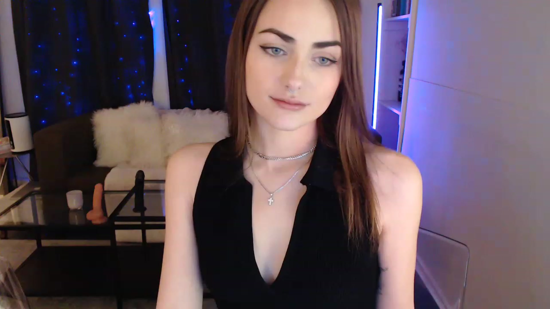 Gallery image thumbnail from angelpuppygrl's myfreecams stream on, 01/04/2023, 11:55 image 2 of 20