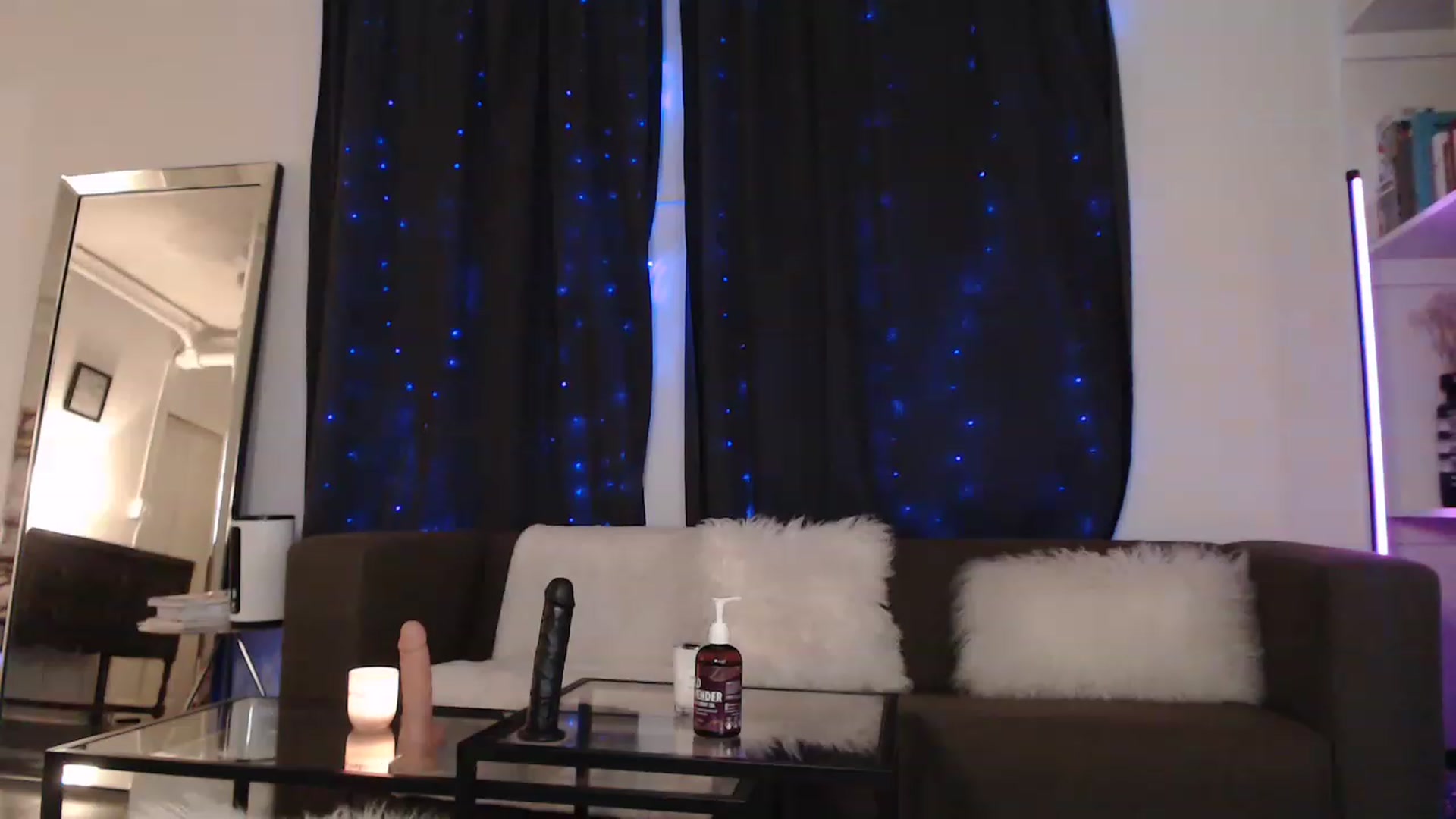 Gallery image thumbnail from angelpuppygrl's myfreecams stream on, 01/06/2023, 06:35 image 9 of 20