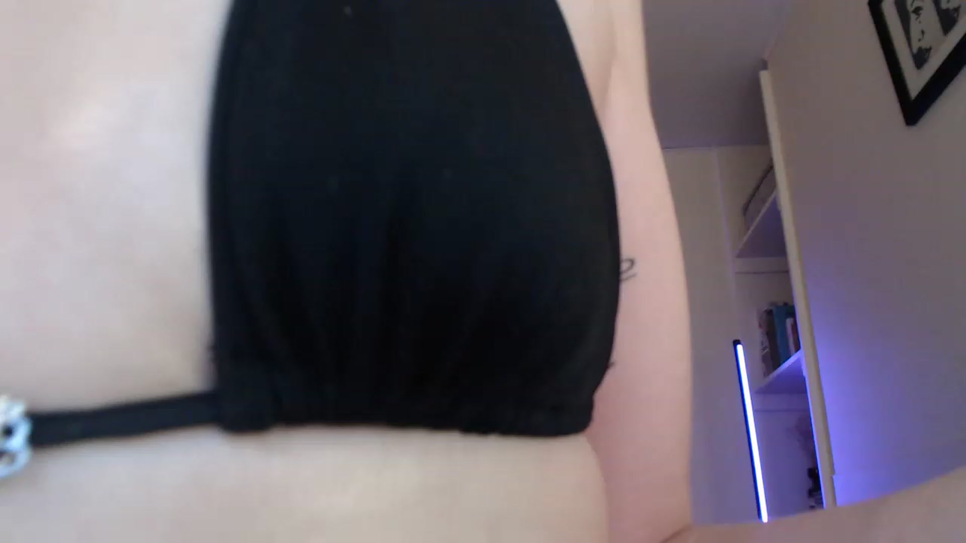 Gallery image thumbnail from angelpuppygrl's myfreecams stream on, 01/07/2023, 05:49 image 19 of 20