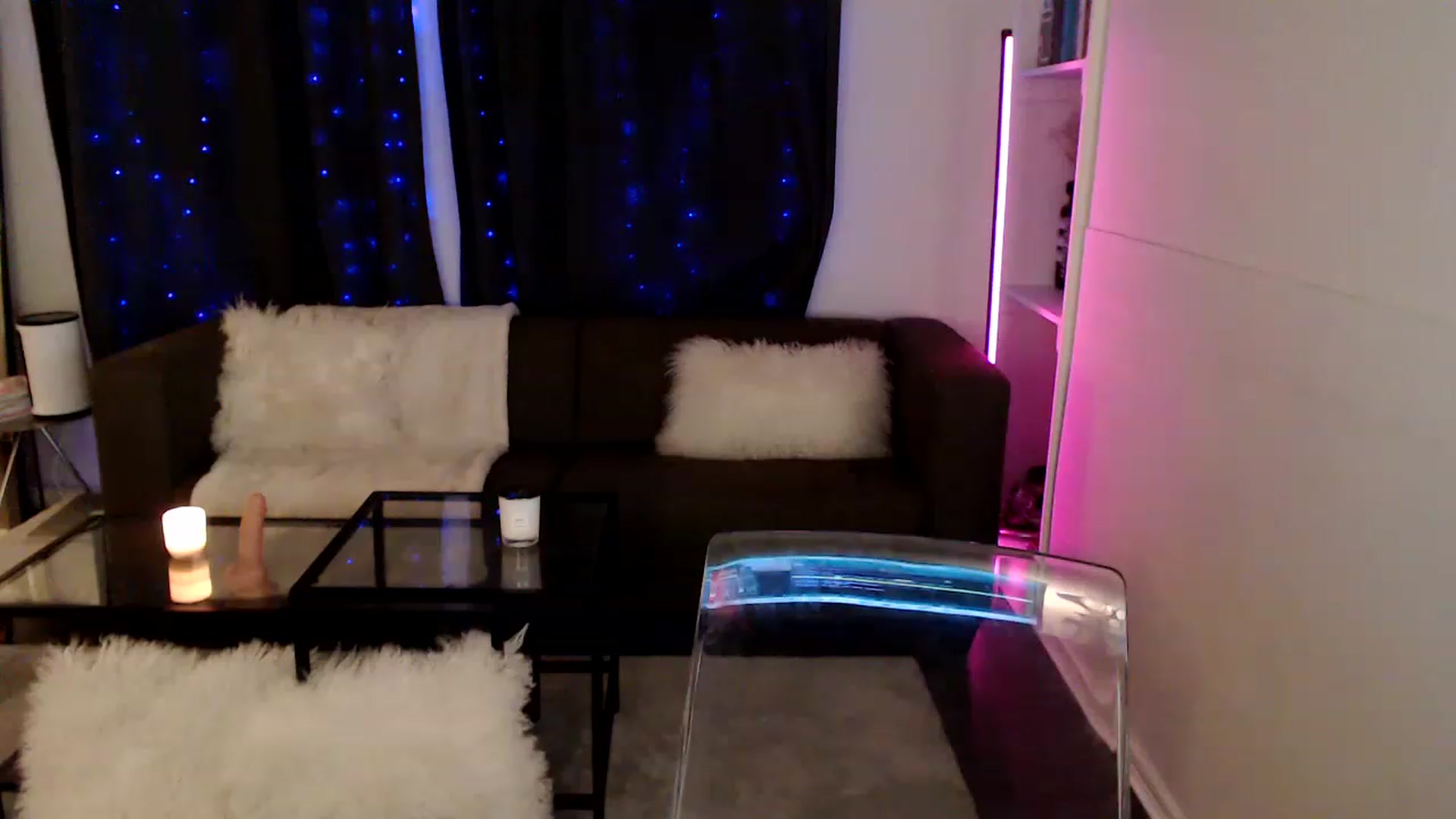 Gallery image thumbnail from angelpuppygrl's myfreecams stream on, 01/17/2023, 08:41 image 5 of 20