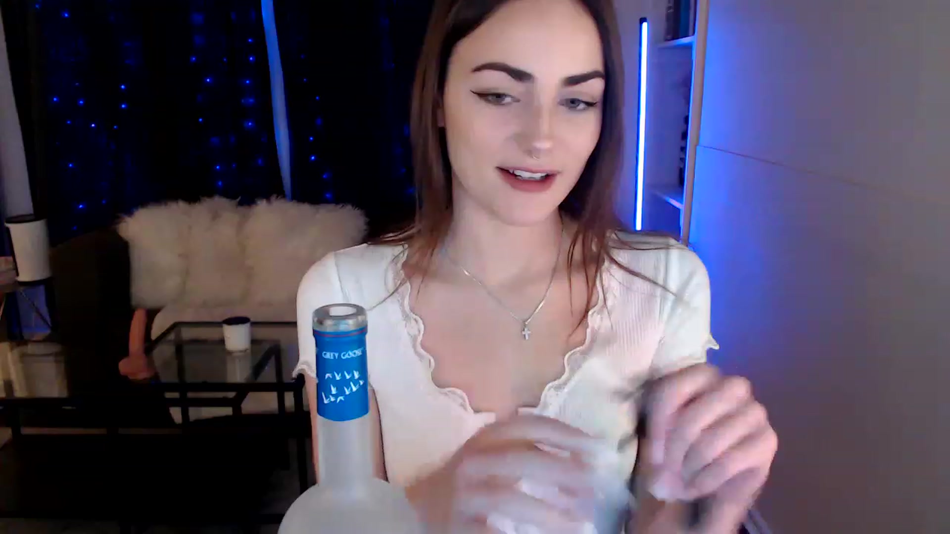 Gallery image thumbnail from angelpuppygrl's myfreecams stream on, 01/22/2023, 06:38 image 7 of 20