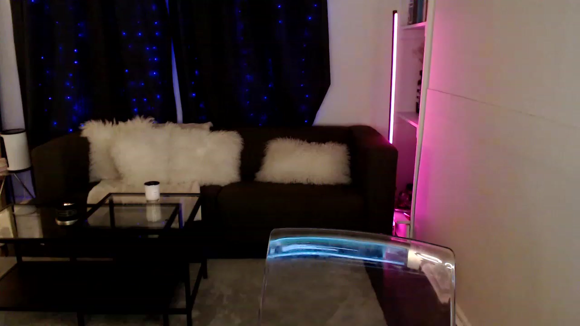 Gallery image thumbnail from angelpuppygrl's myfreecams stream on, 01/29/2023, 05:13 image 17 of 20