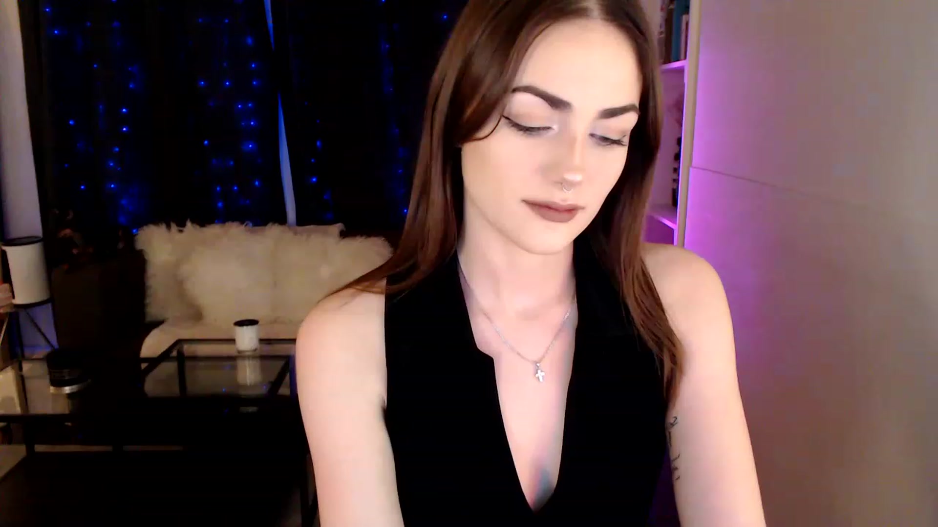 Gallery image thumbnail from angelpuppygrl's myfreecams stream on, 01/30/2023, 24:51 image 12 of 20
