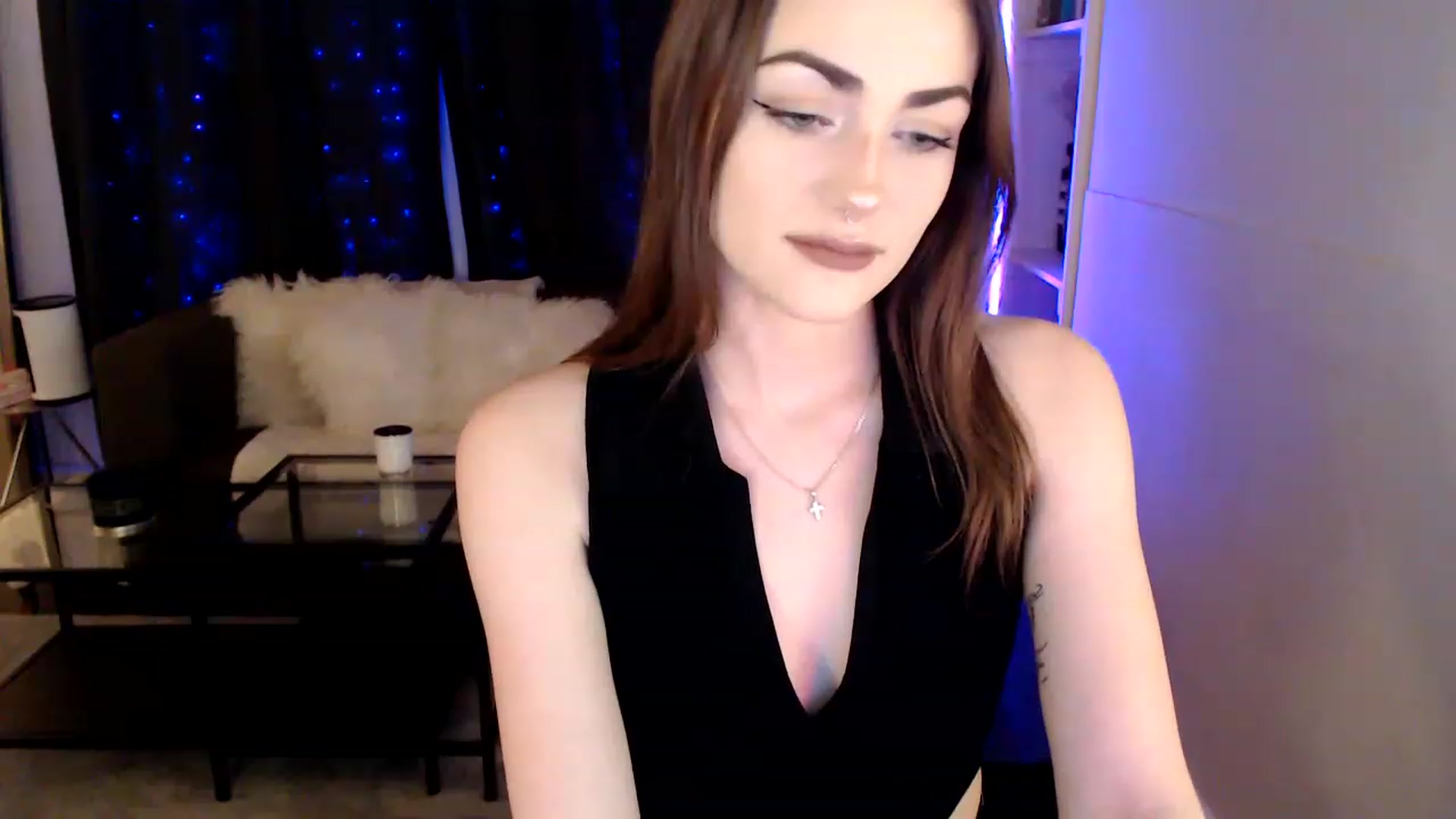 Gallery image thumbnail from angelpuppygrl's myfreecams stream on, 01/30/2023, 24:51 image 14 of 20