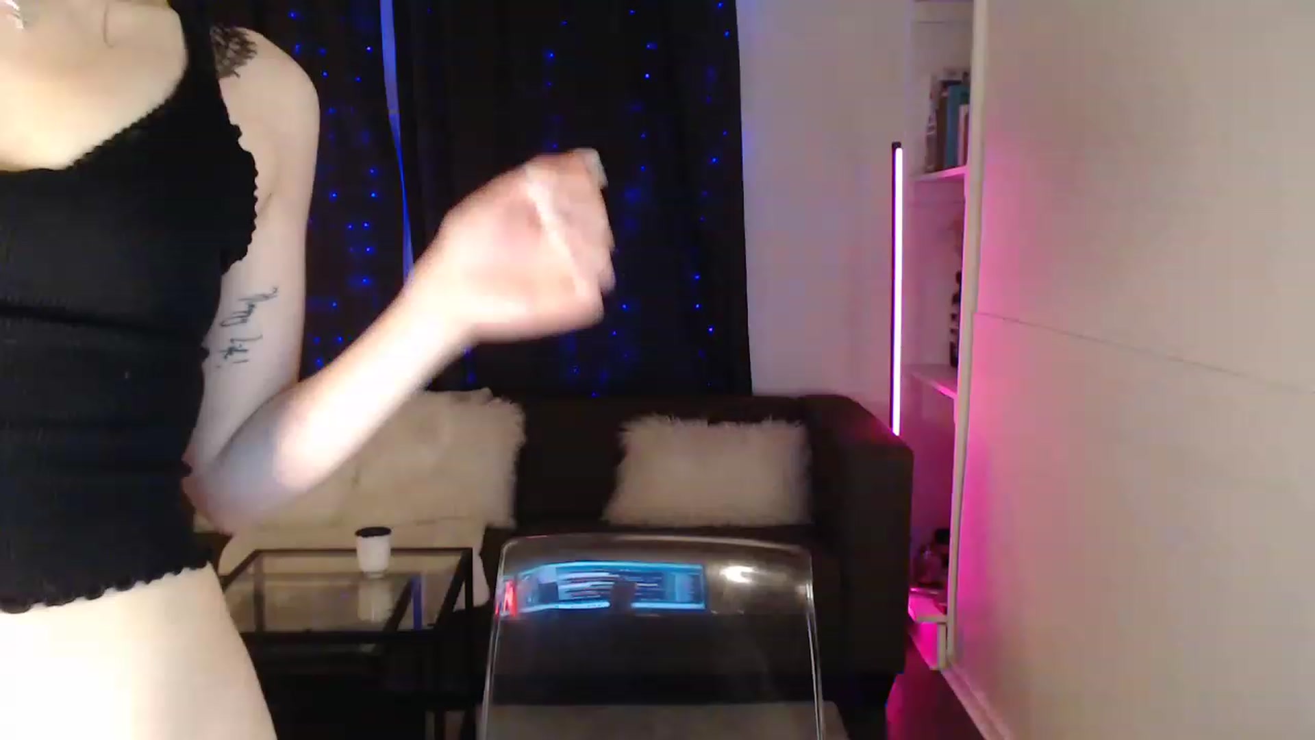 Gallery image thumbnail from angelpuppygrl's myfreecams stream on, 02/08/2023, 07:13 image 20 of 20
