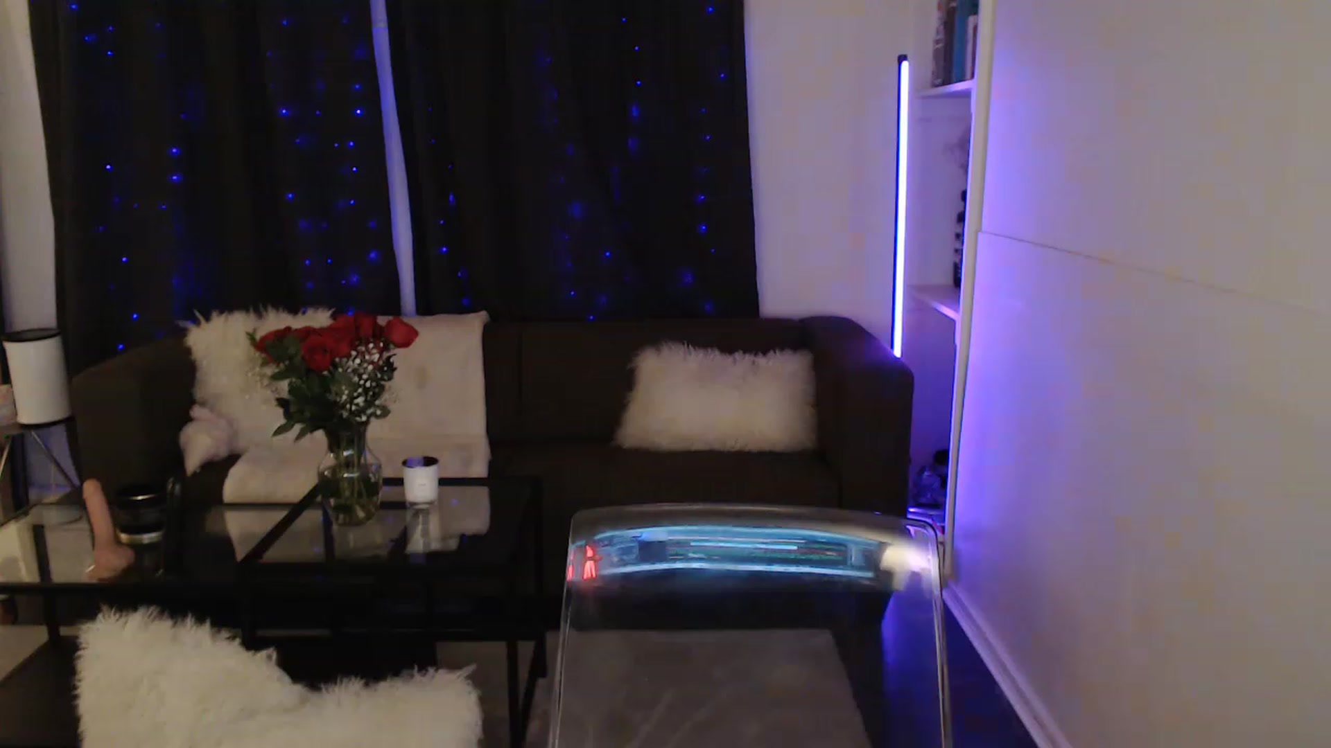 Gallery image thumbnail from angelpuppygrl's myfreecams stream on, 02/14/2023, 04:10 image 12 of 20