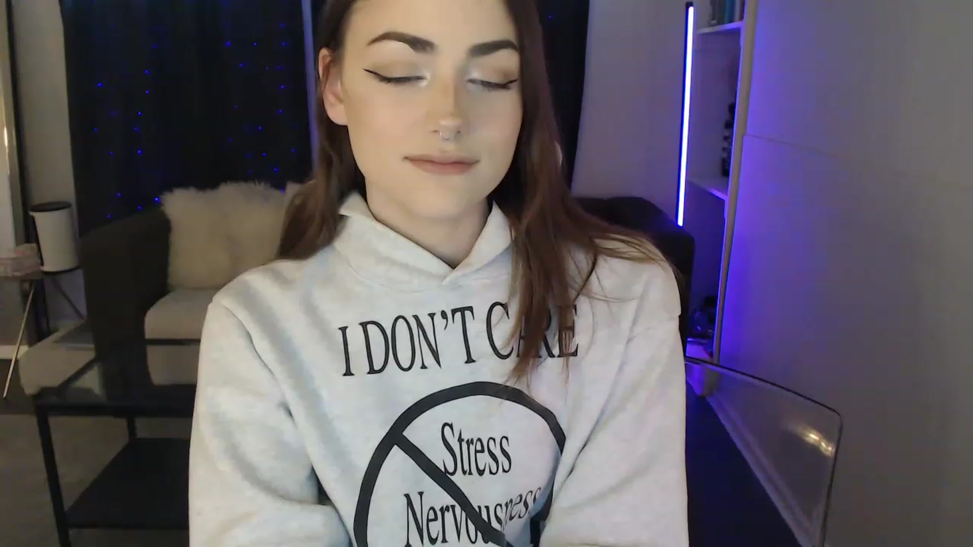 Gallery image thumbnail from angelpuppygrl's myfreecams stream on, 03/02/2023, 18:33 image 10 of 20