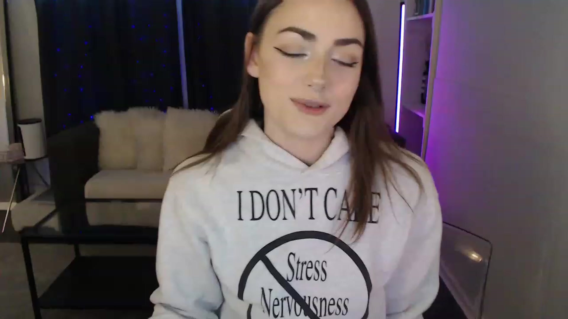 Gallery image thumbnail from angelpuppygrl's myfreecams stream on, 03/02/2023, 18:33 image 17 of 20